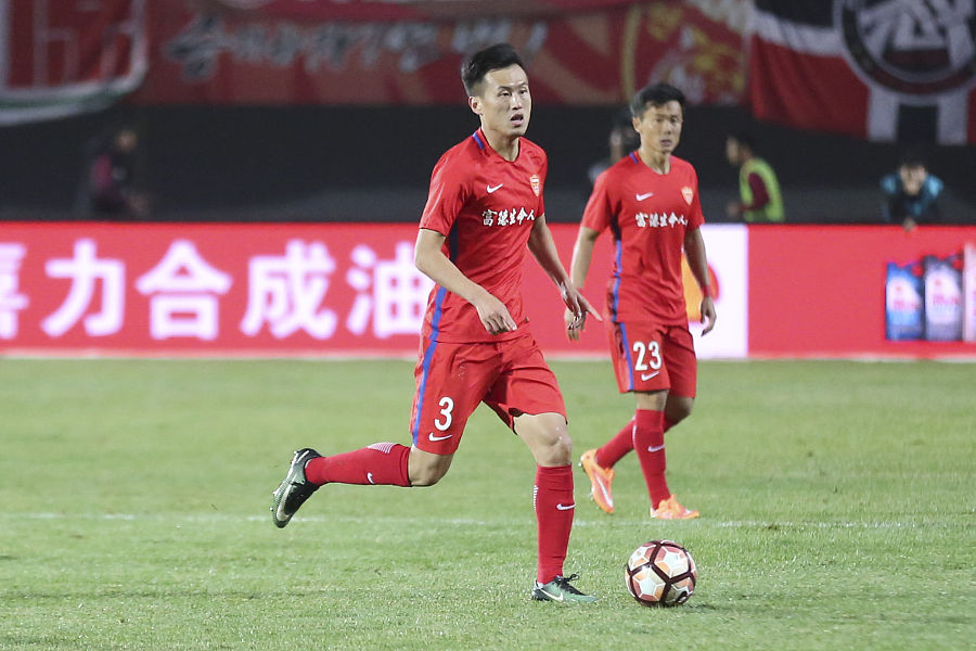  南安普敦青春风暴遇阻，圣徒主场憾平错失良机