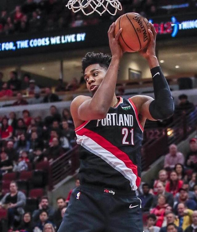 江南体育平台- 沃尔夫斯堡后防核心伤愈复出，关键战役力保城门不失  